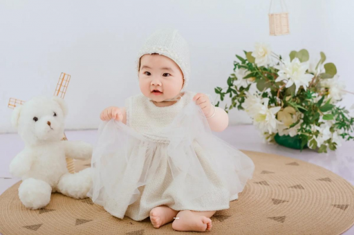 梅河口宝宝在妈妈肚子里